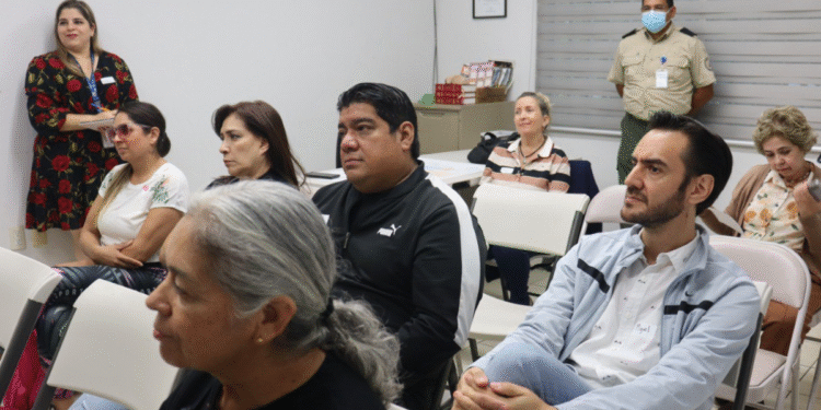 Avanza socialización del nuevo C5 Escudo Jalisco con vecinos