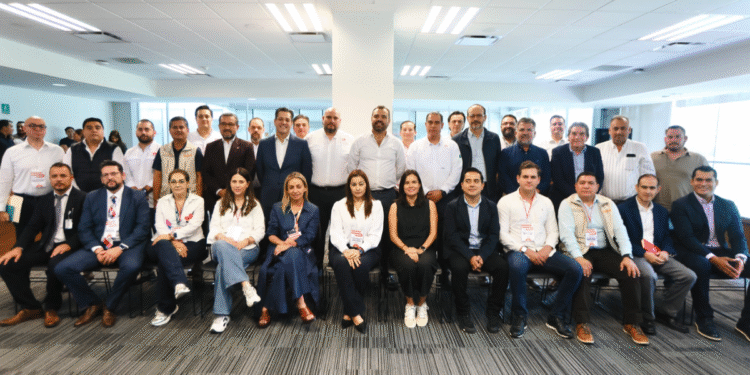 Realizan recorrido en polígonos prioritarios para el rescate de vivienda junto con INFONAVIT
