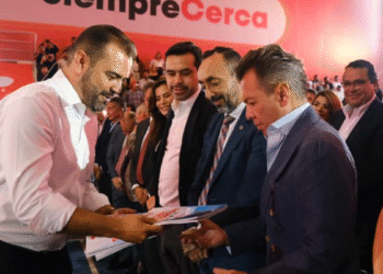 Asiste Pablo Lemus Navarro, Gobernador de Jalisco, a Primer Informe de Gobierno de Gerardo Quirino, Presidente Municipal de Tlajomulco de Zúñiga