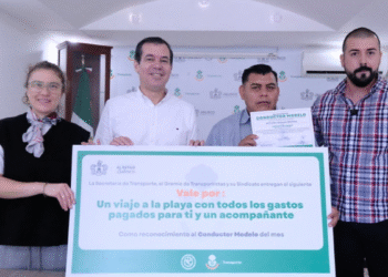 Reconocen a Alfredo Gómez Gómez como Conductor Modelo de julio