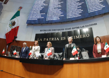 Senado fija posturas sobre política social del Primer Informe de Gobierno