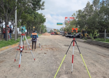 Inicia renovación profunda en Adolf B. Horn con concreto hidráulico
