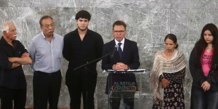 Encabeza Pablo Lemus Navarro, Gobernador de Jalisco, reconocimiento de responsabilidad institucional y disculpa pública por omisiones cometidas ante la desaparición de cuatro personas