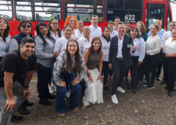 Acude Pablo Lemus Navarro, Gobernador de Jalisco, a capacitación práctica de la quinta generación del programa Mujeres Conductoras 