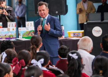 Fortalece Gobierno de Jalisco educación STEAM con entrega de kits de robótica en escuelas de educación básica