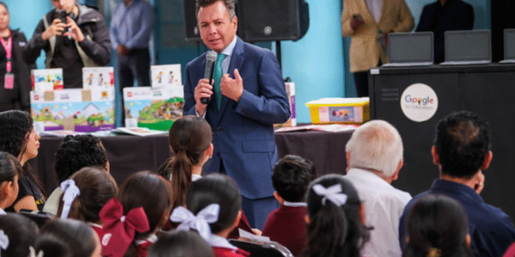 Fortalece Gobierno de Jalisco educación STEAM con entrega de kits de robótica en escuelas de educación básica