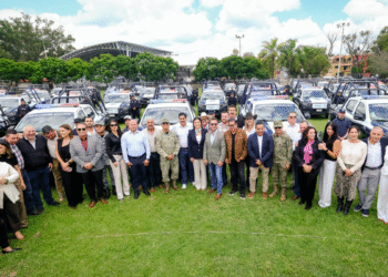 Entrega Pablo Lemus Navarro, Gobernador de Jalisco, 81 unidades para 30 municipios de las regiones Altos Norte, Altos Sur y Ciénega del estado