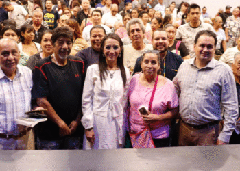 Refrenda Laura Imelda su apoyo a artesanas y artesanos de San Pedro Tlaquepaque