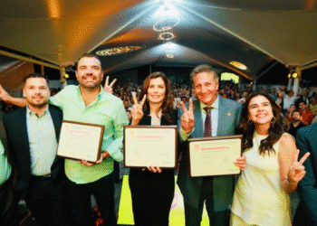 Gerardo Quirino comparte en foro metropolitano su visión de un gobierno cercano y con la gente