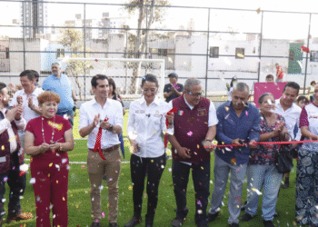 Ante la presencia de Titular de CONADE Rommel Pacheco, Laura Imelda entrega obras de rehabilitación de la Unidad Deportiva Parques Colón