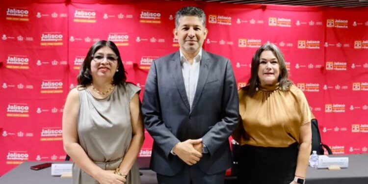 Impulsa Secretaría de Educación innovación educativa con ‘Jalisco Academy 2025’ y ‘Jalisco Aprende en Familia’