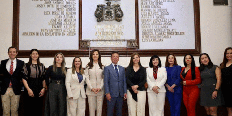 Participa Pablo Lemus Navarro, Gobernador de Jalisco, en homenaje por los 100 años de la Refundación de la Universidad de Guadalajara