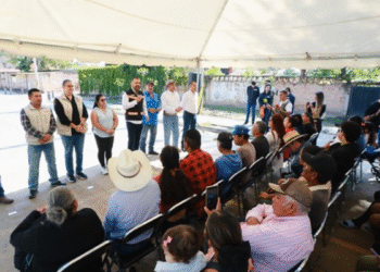 Gerardo Quirino entrega renovación de calle para mejor movilidad en Lomas de Tejeda