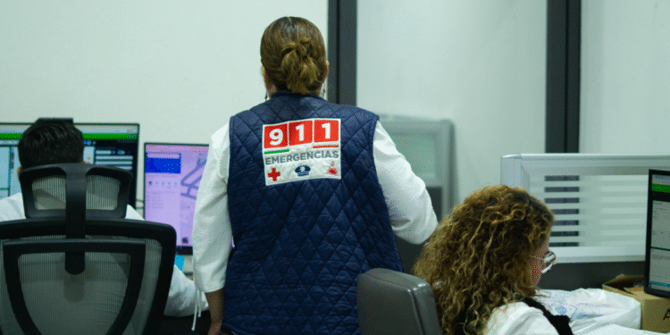 Fortalecen atención a emergencias con capacitación especializada a nuevos operadores del 911