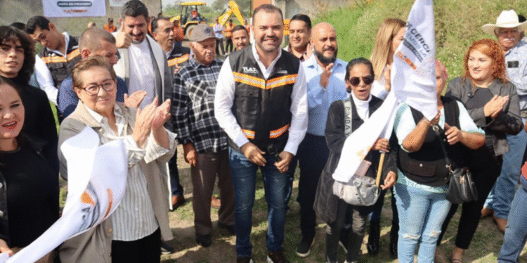 Gerardo Quirino arranca y entrega obras en la zona del Corredor Chapala