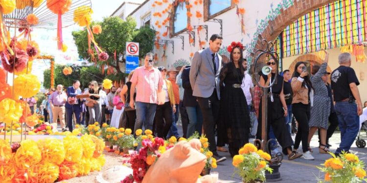 Más de 450 mil personas celebran el festival de muertos de Tlaquepaque