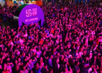 Superan Fiestas de Octubre un millón de asistentes en su 60° aniversario     