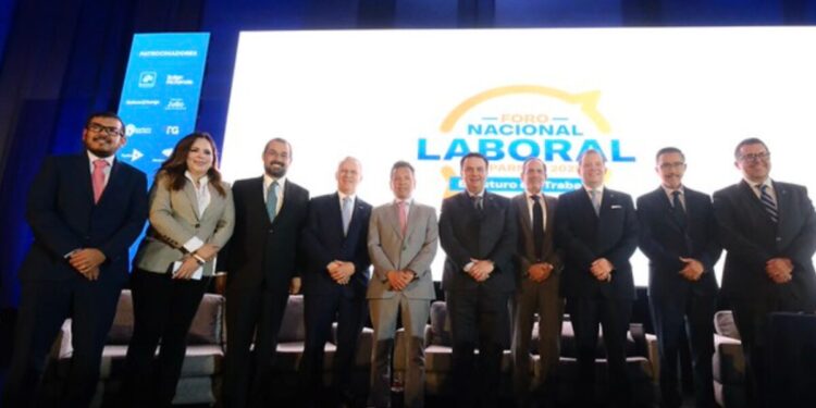 Asiste Pablo Lemus Navarro, Gobernador de Jalisco, a Foro Nacional Laboral 2025 de COPARMEX Jalisco