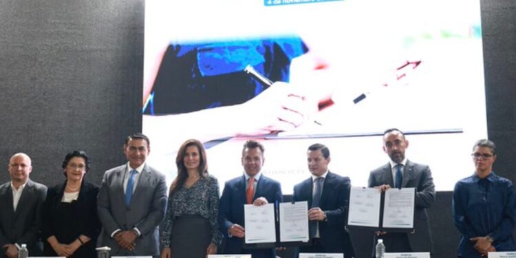 Encabeza Pablo Lemus Navarro, Gobernador de Jalisco, firma de compromisos para fortalecer las instituciones con Política Estatal Anticorrupción de Jalisco (PEAJAL)