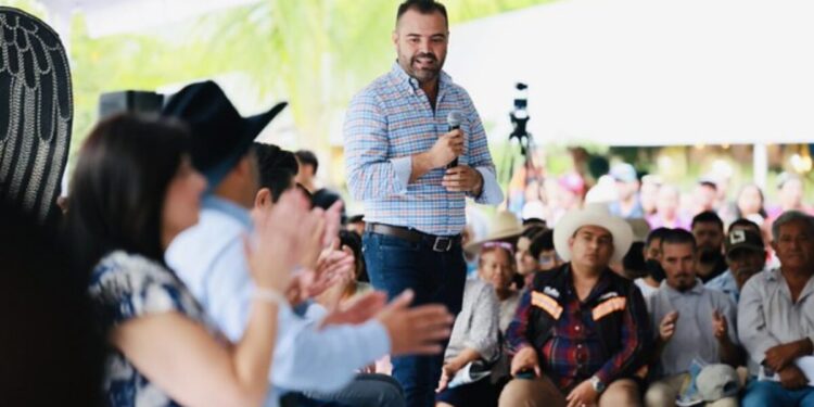 Gerardo Quirino anuncia apoyo económico a productores de maíz y refuerza acciones preventivas contra el gusano barrenador
