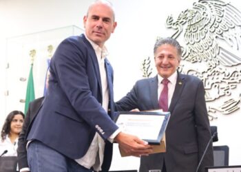 Gobierno de Zapopan reconoce a Astros de Jalisco por su campeonato