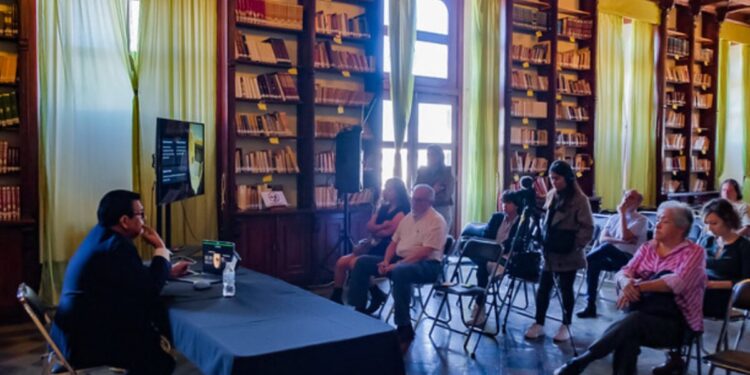 Inicia el ciclo de conferencias Teatro del Tiempo: Música, Magia y Revolución Sonora, con las reflexiones del compositor Aldo Rodríguez