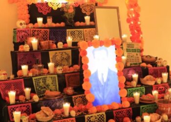 Gobierno de Tlaquepaque celebra la memoria y el arte: premian a ganadores del concurso de altares de muertos