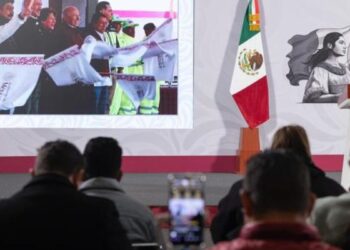 Plan Integral del Oriente: Presidenta Claudia Sheinbaum encabeza entrega de trenes de pavimentación a municipios del Edomex