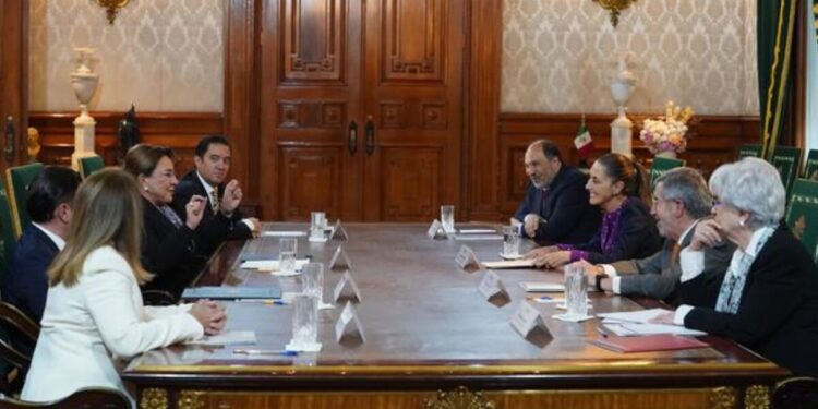 Reunión encabezada por la presidenta de los Estados Unidos Mexicanos, Claudia Sheinbaum Pardo, en Palacio Nacional