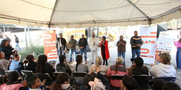 Gerardo Quirino impulsa rehabilitación de vialidades en Jardines de la Calera