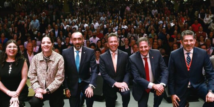 Consolida Jalisco su modelo educativo con innovación, ciencia y tecnología en las aulas