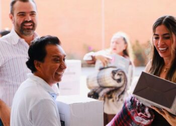 Gobierno de Tlajomulco entrega apoyos invernales a la comunidad ladrillera