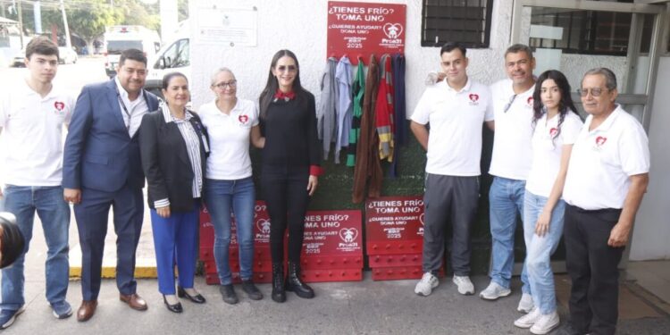 Gobierno de Tlaquepaque se suma al proyecto humanista de la colocación de percheros comunitarios