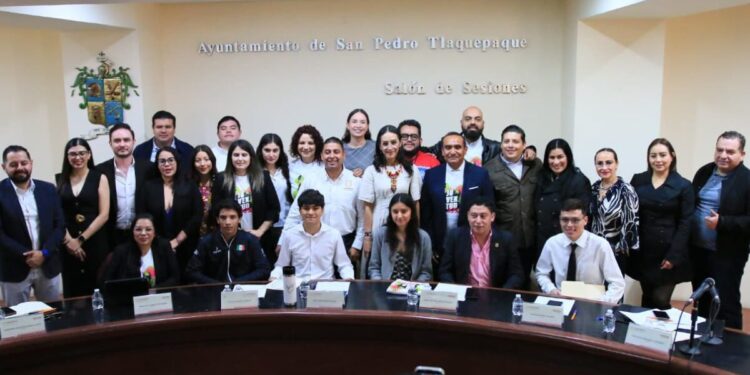 Reconocen en Tlaquepaque el talento y liderazgo de su juventud