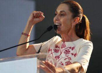 Presidenta Claudia Sheinbaum entrega Pensiones para el Bienestar en Veracruz; hay 2.5 millones de derechohabientes en la entidad