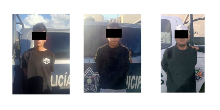 Policías de Tlajomulco detuvieron a tres sujetos por presunto robo con violencia a negocio