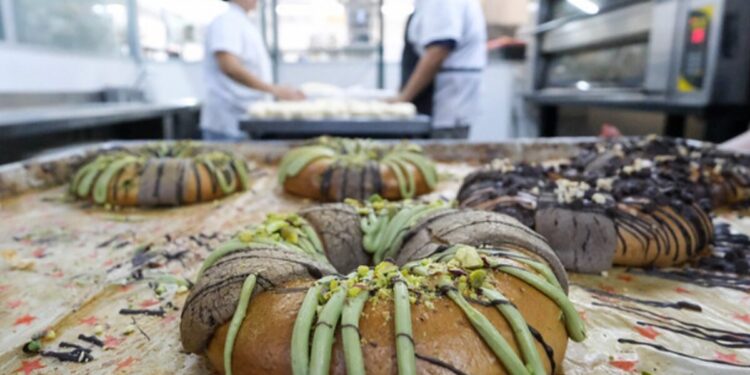 Rompe récord Rosca y Tradición’, con producción de 4 mil 759 piezas