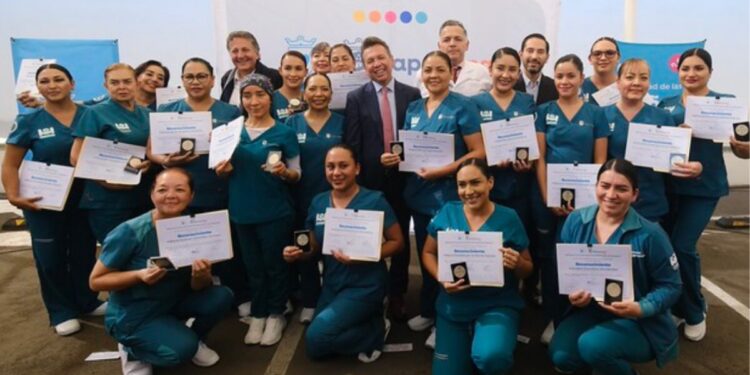 Conmemora Pablo Lemus Navarro, Gobernador de Jalisco, labor de enfermeras y enfermeros en el Hospital General de Zapopan (HGZ)