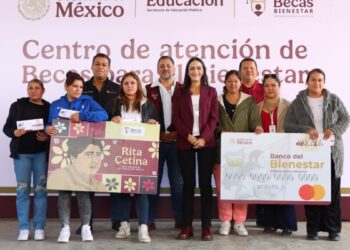 Gobierno de México y de Tlaquepaque entregan tarjetas de la beca «Rita Cetina»