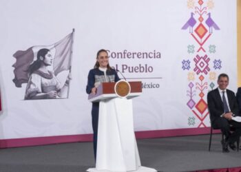 Sin aumentar impuestos y combatiendo la evasión fiscal, en 2025 se logró récord de recaudación con 487 mil 446 mdp más en 2024: Presidenta