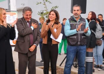 La calle Montevideo estrena nueva cara con pavimentación hidráulica