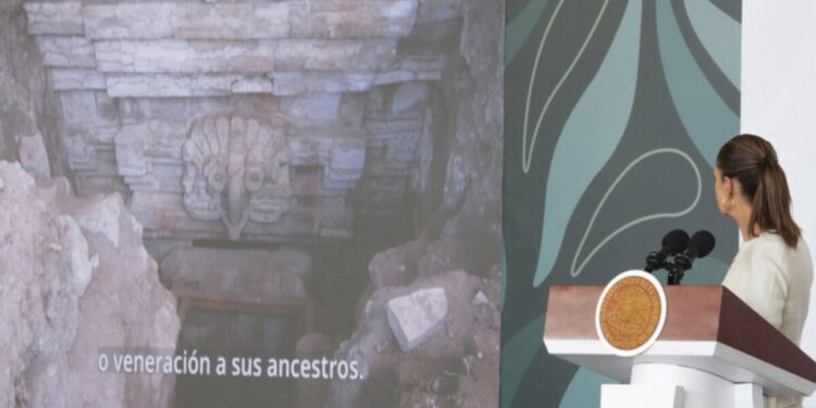 Presidenta Claudia Sheinbaum informa hallazgo de la Tumba 10 de Huitzo en Oaxaca