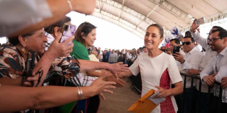 Presidenta da banderazo de inicio de obra del Hospital Regional de Especialidades de Saltillo; beneficiará a 2.5 millones de personas