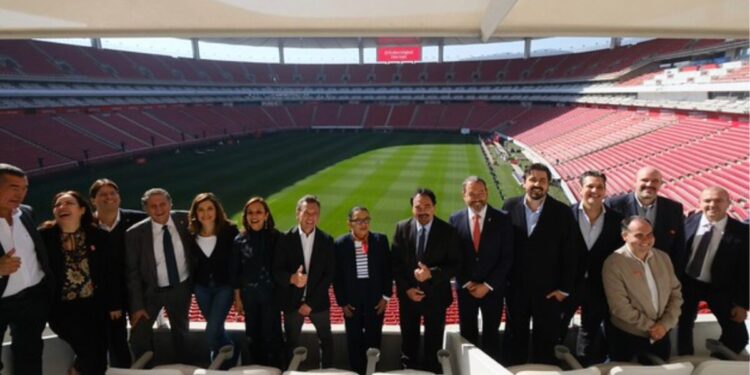 Comienza en Jalisco el Tour del Trofeo de la Copa Mundial de la FIFA™ 2026 presentado por Coca- Cola