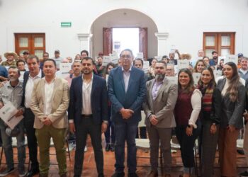 Entrega Prodeur 374 títulos de propiedad en Tecolotlán y Tepatitlán de Morelos