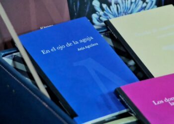 Inician las presentaciones de La Maleta de Hemingway en la Librería Mariano Azuela con “El ojo de la aguja” de Anja Aguilera