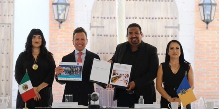 Reconoce Pablo Lemus, Gobernador de Jalisco, visión de la Junta de Coordinación Metropolitana e Imeplan para impulsar proyectos, políticas y acciones que beneficien a la ciudad