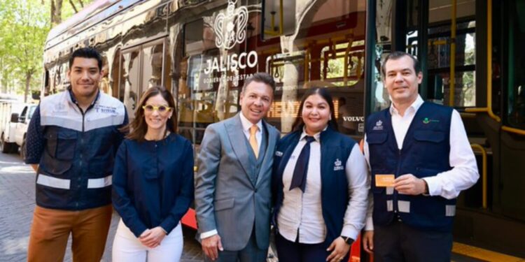 Refuerza Gobierno de Jalisco la Ruta 3 de Mi Transporte Tren Ligero con autobuses eléctricos Volvo de última generación 