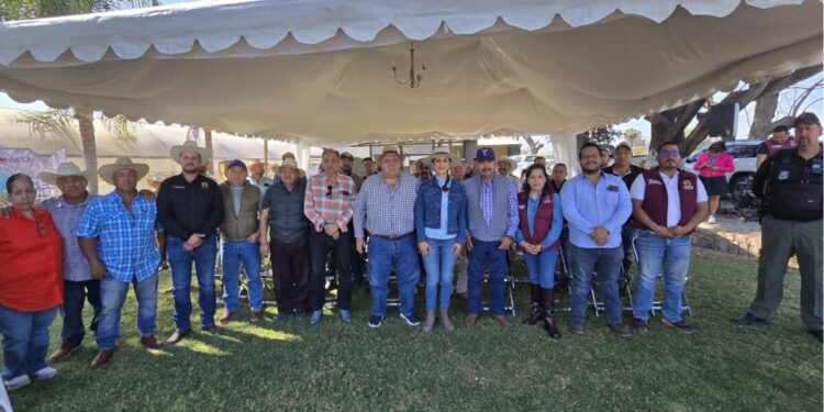 Laura Imelda se reúne con productores de higo