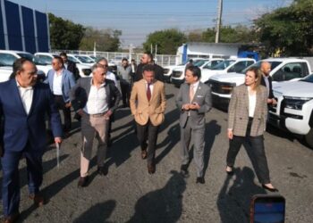 Fortalece Gobierno del Estado al Instituto Jalisciense de Ciencias Forenses (IJCF), con entrega de vehículos, uniformes y equipamiento para áreas operativas